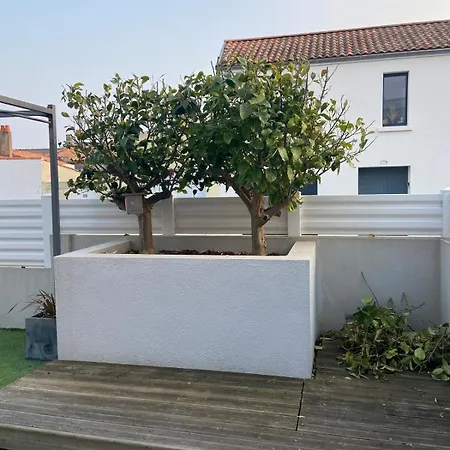 Le Vivier, Elegante Maison Familiale Avec